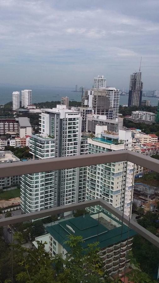 The Peak Towers Sea View * Pattaya