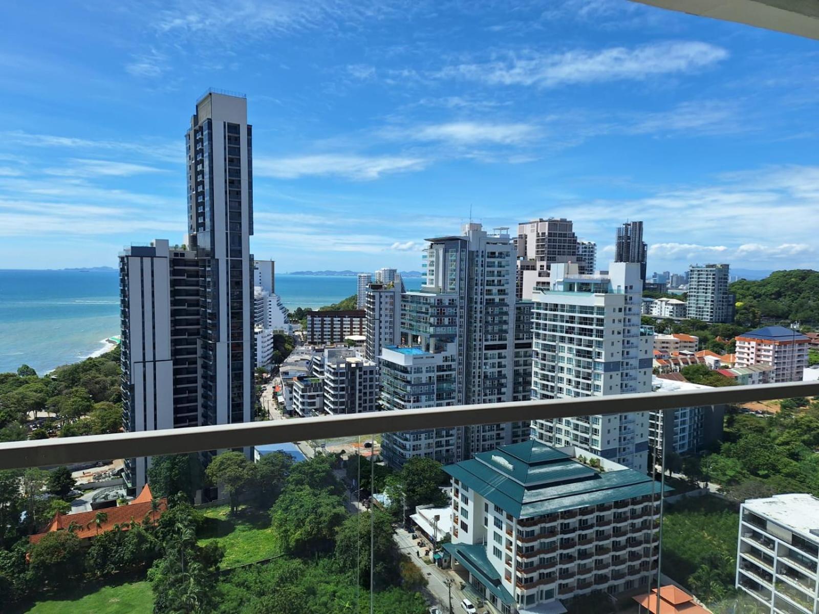 The Peak Towers Sea View Appartement *
