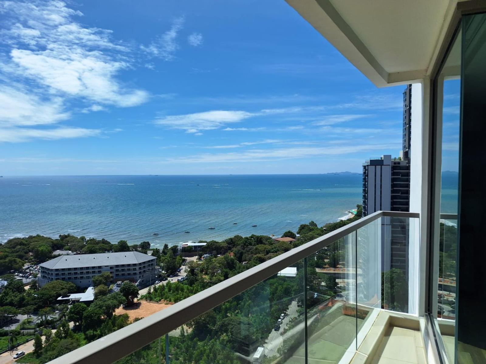 Appartement The Peak Towers Sea View Pattaya