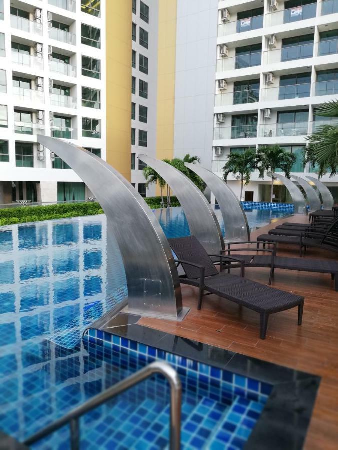 The Peak Towers Sea View